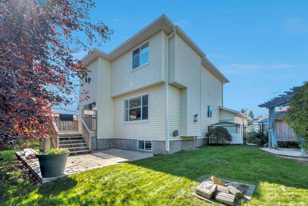 4 Aspen Landing, Strathmore, AB