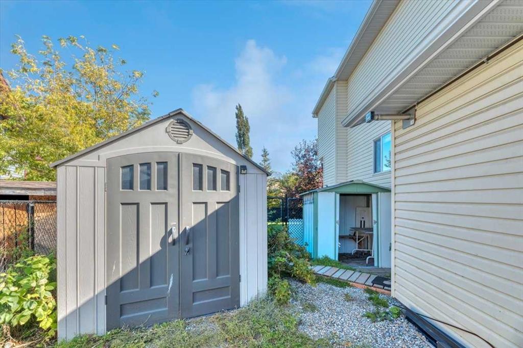 4 Aspen Landing, Strathmore, AB