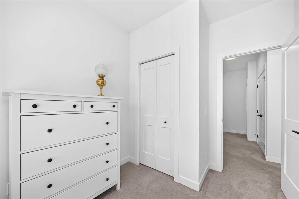35 Silverton Glen Green Sw, Calgary, AB