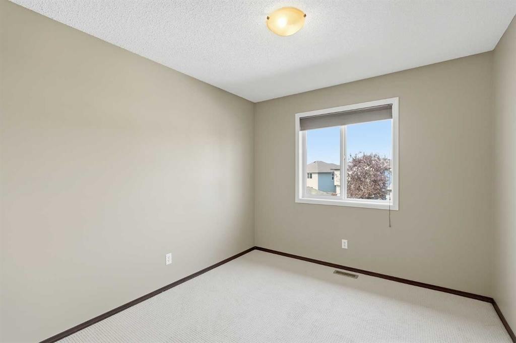 258 Cranberry Place Se, Calgary, AB