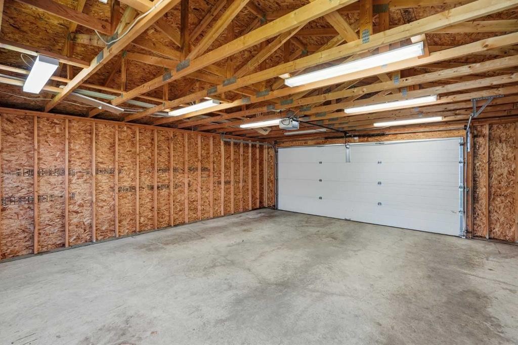 258 Cranberry Place Se, Calgary, AB