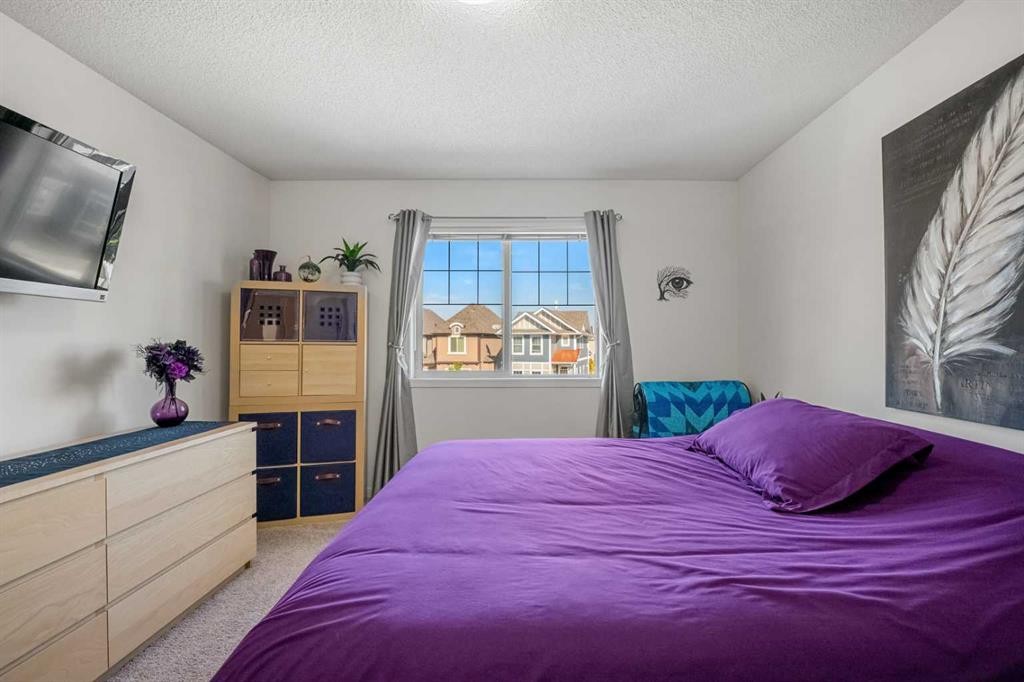 203 Mahogany Grove Se, Calgary, AB