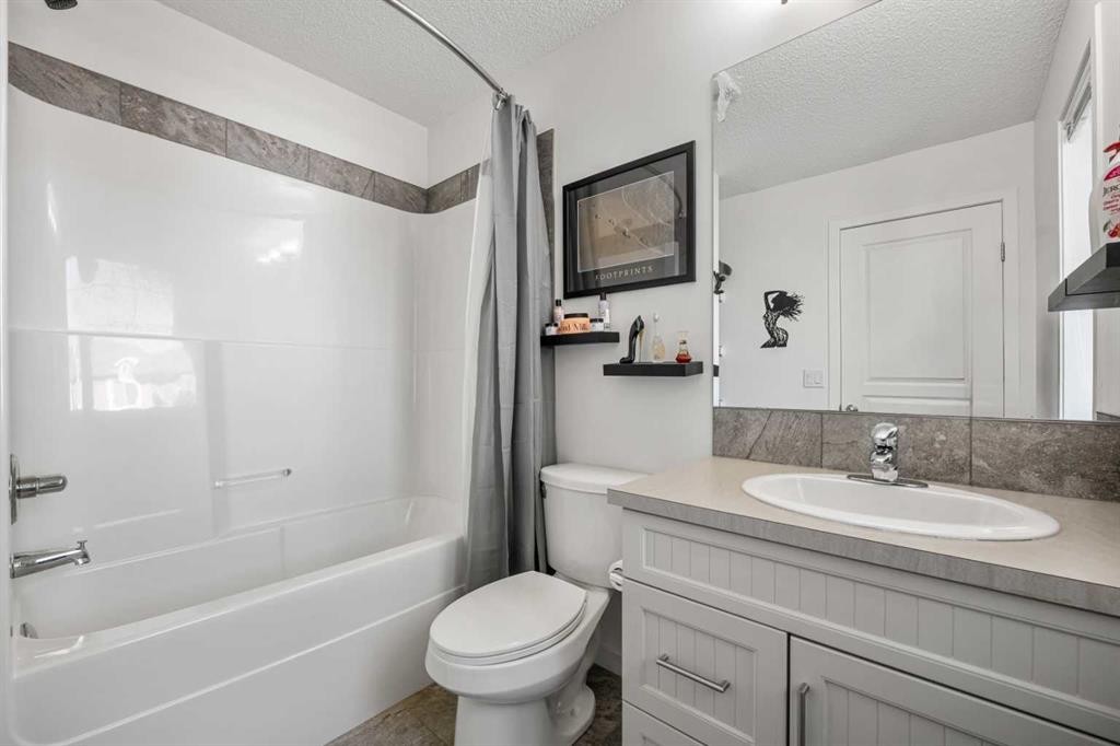 203 Mahogany Grove Se, Calgary, AB
