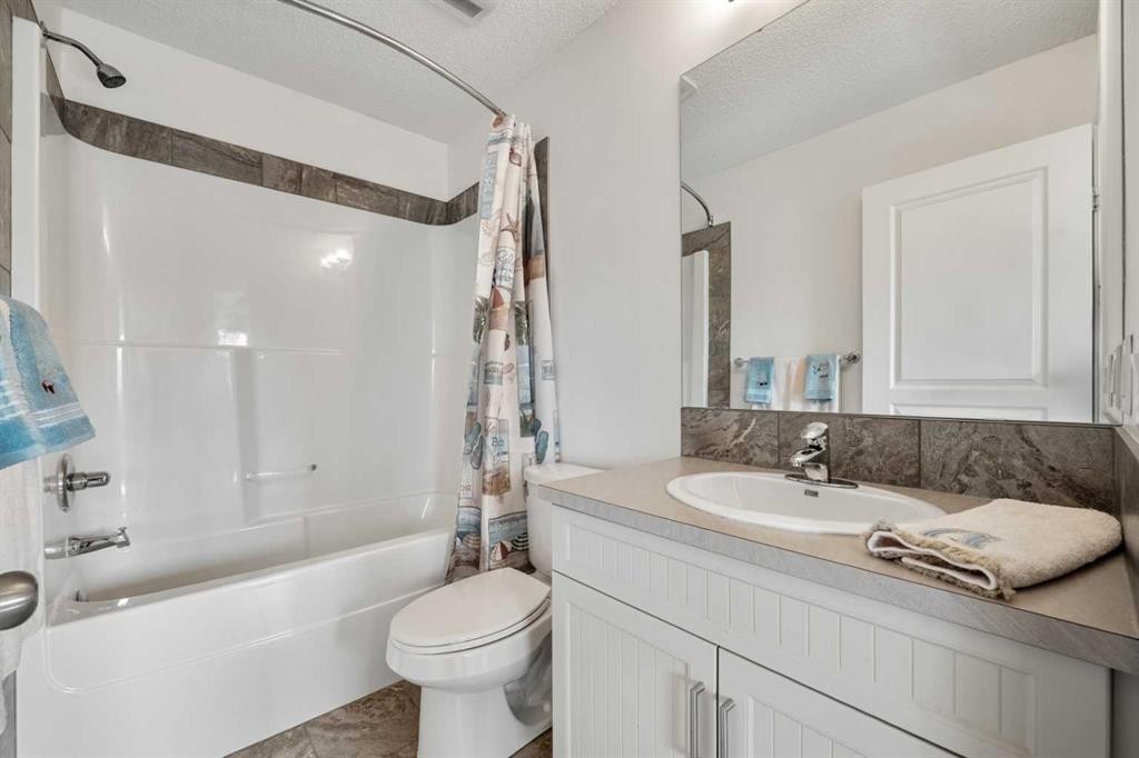 203 Mahogany Grove Se, Calgary, AB