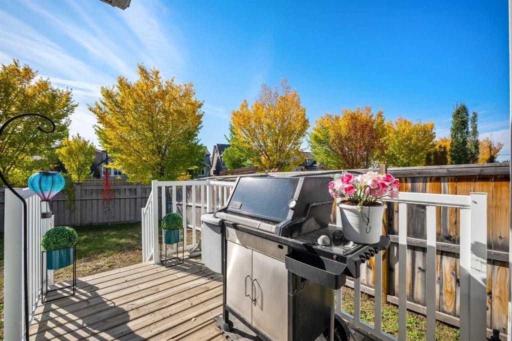 203 Mahogany Grove Se, Calgary, AB