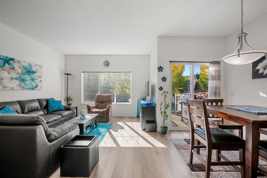 203 Mahogany Grove Se, Calgary, AB