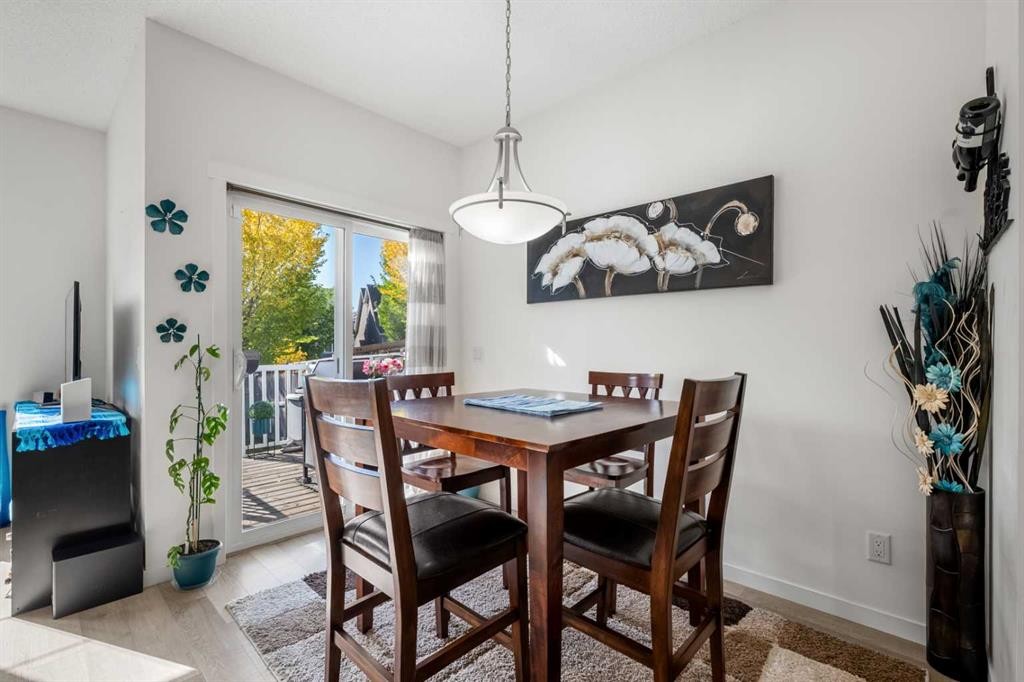 203 Mahogany Grove Se, Calgary, AB