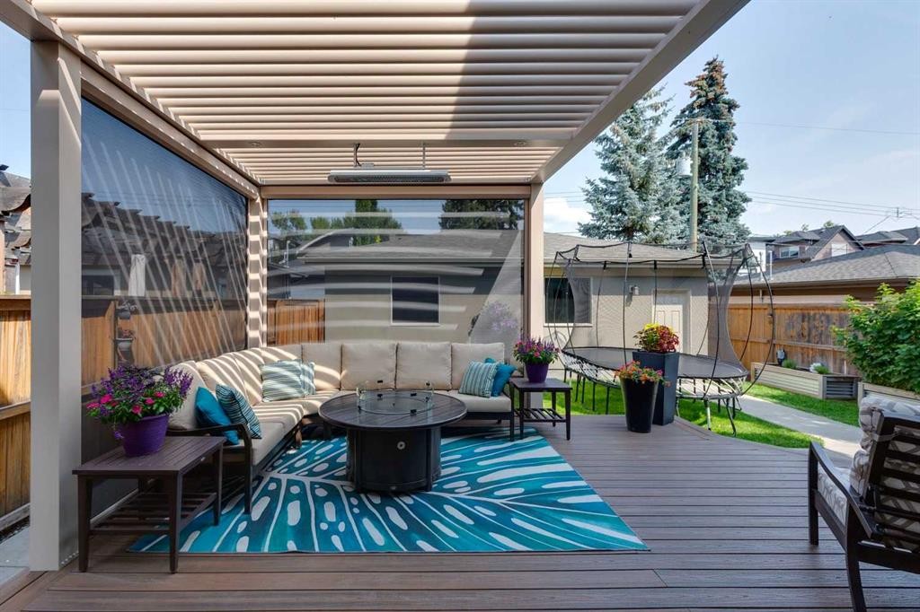 2022 43 Avenue Sw, Calgary, AB