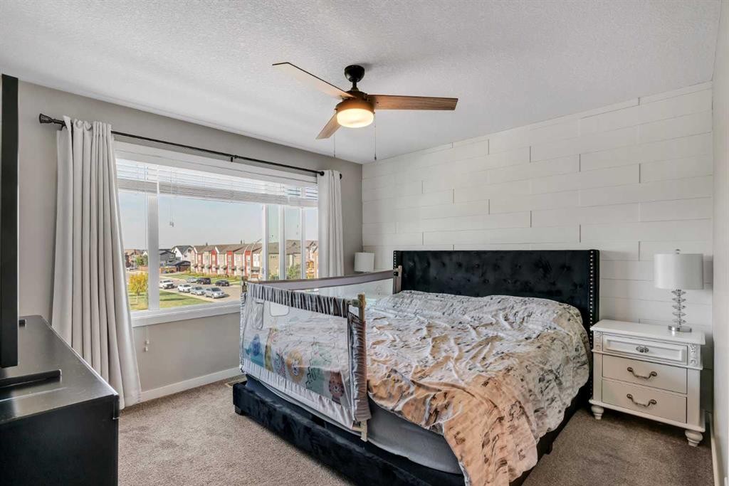 147 Copperstone Park Se, Calgary, AB