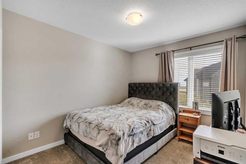 147 Copperstone Park Se, Calgary, AB