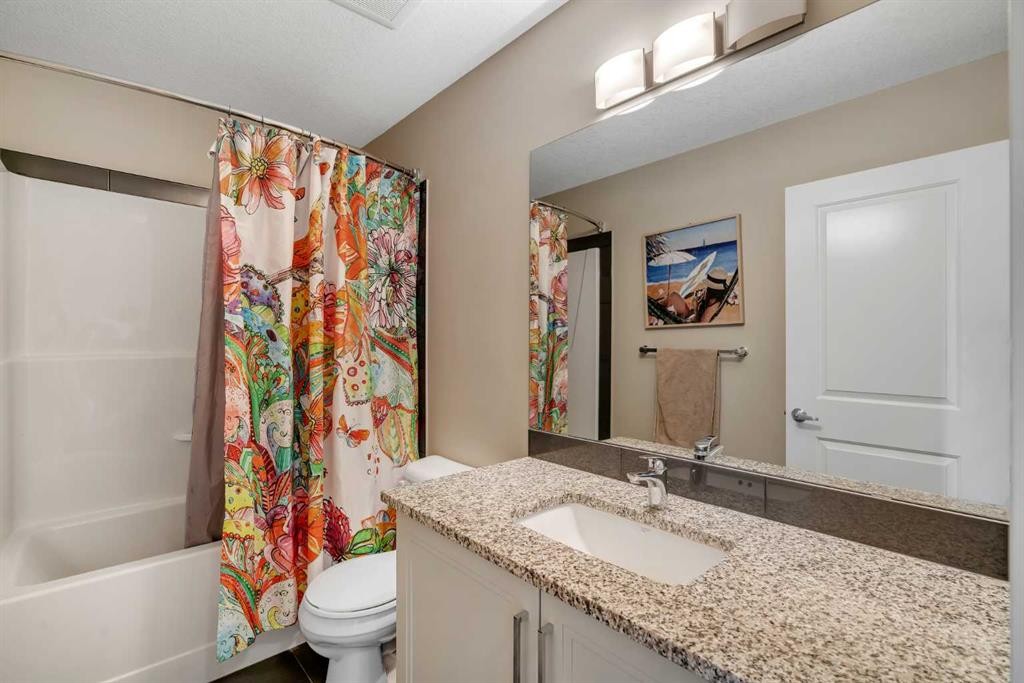 147 Copperstone Park Se, Calgary, AB