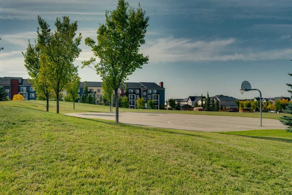 147 Copperstone Park Se, Calgary, AB