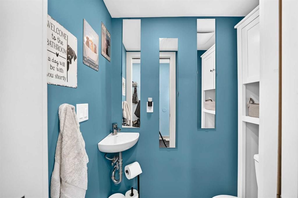 44 Mckinley Road Se, Calgary, AB