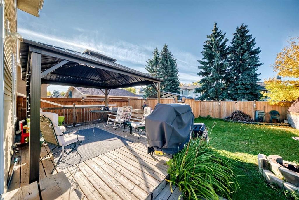 44 Mckinley Road Se, Calgary, AB