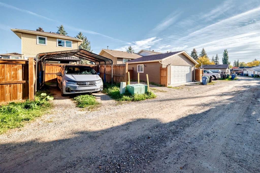 44 Mckinley Road Se, Calgary, AB