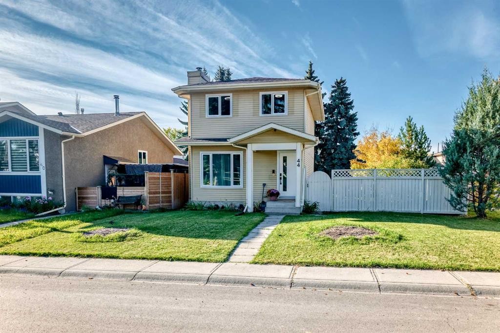 44 Mckinley Road Se, Calgary, AB