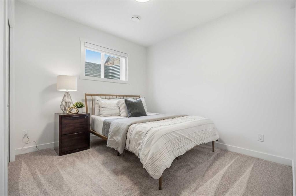13 Bayview Mews Sw, Airdrie, AB