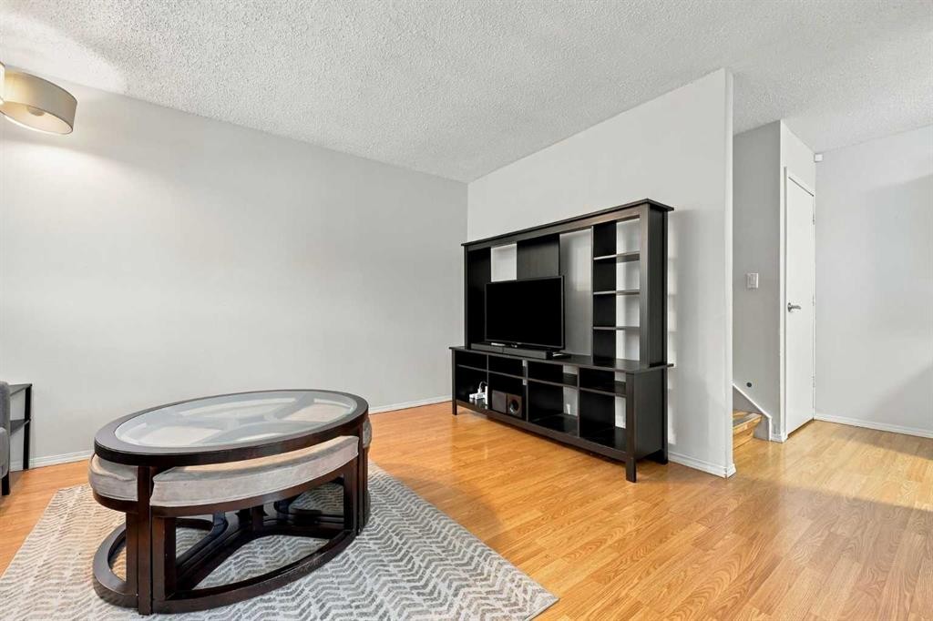 3924 29A Avenue Se, Calgary, AB
