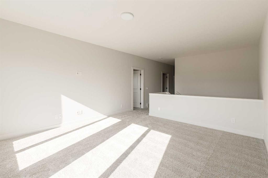 141 Creekstone Hill Sw, Calgary, AB