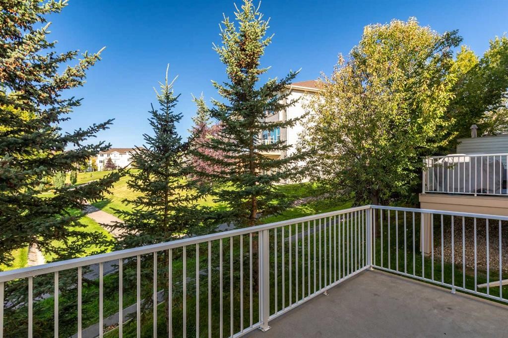 192 Sunset Point, Cochrane, AB