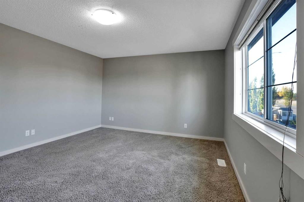 125 Walden Square Se, Calgary, AB