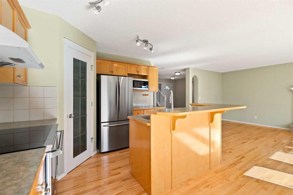 31 Springborough Way Sw, Calgary, AB