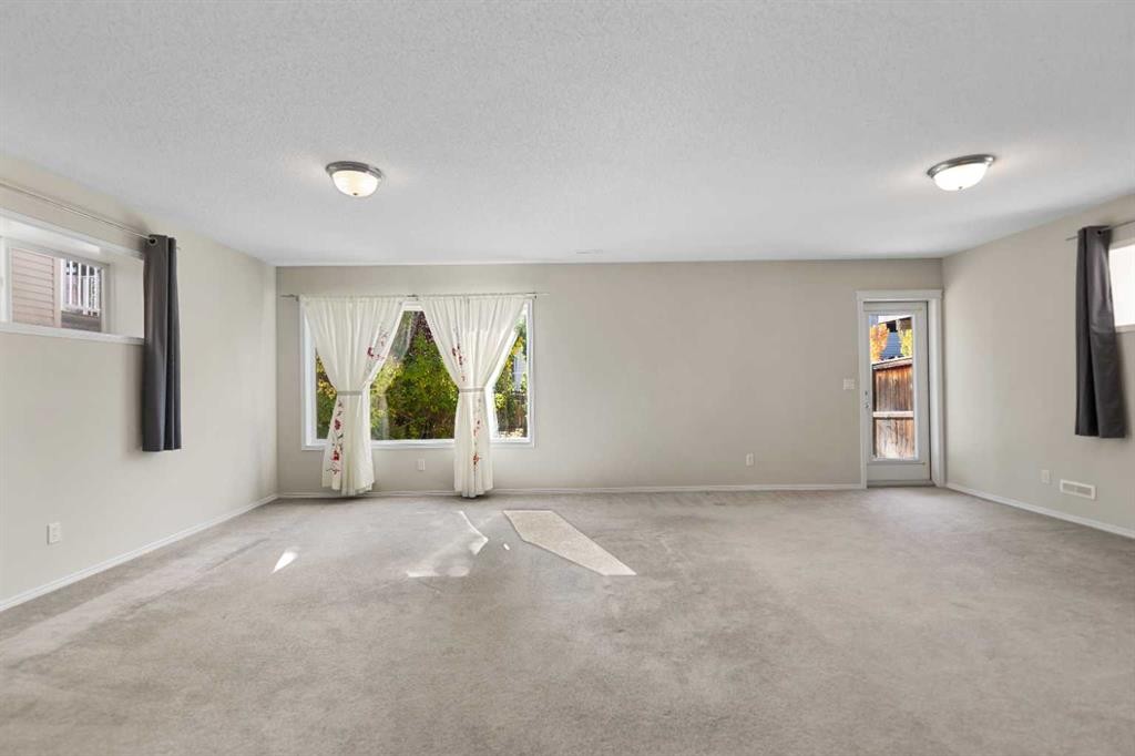 31 Springborough Way Sw, Calgary, AB