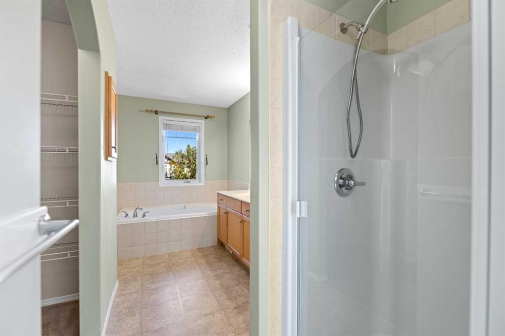 31 Springborough Way Sw, Calgary, AB