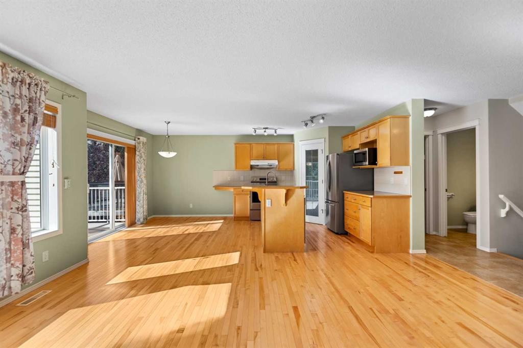 31 Springborough Way Sw, Calgary, AB