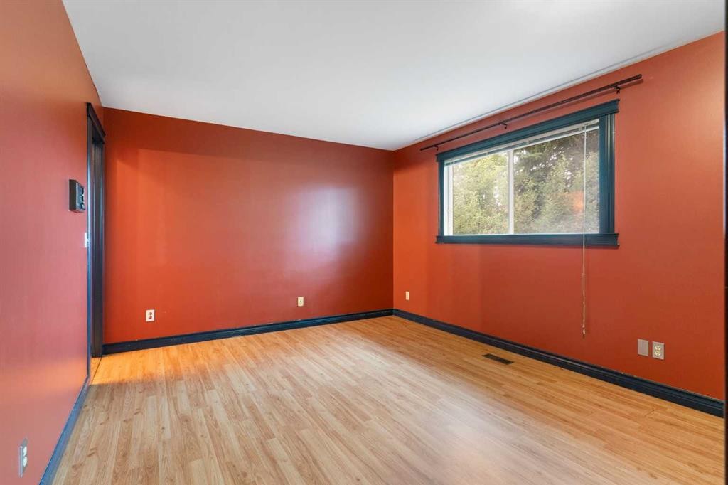 107 Bermuda Close Nw, Calgary, AB