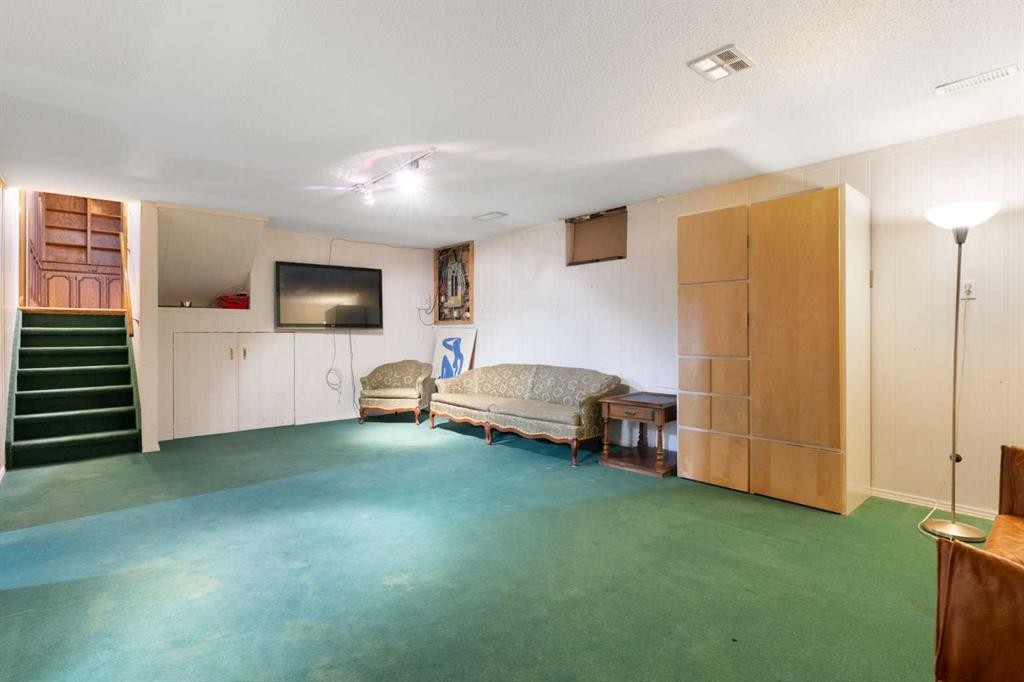107 Bermuda Close Nw, Calgary, AB
