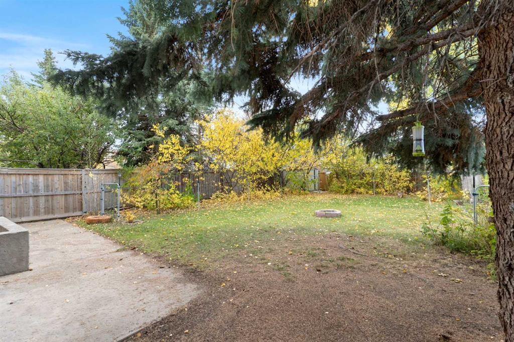 107 Bermuda Close Nw, Calgary, AB
