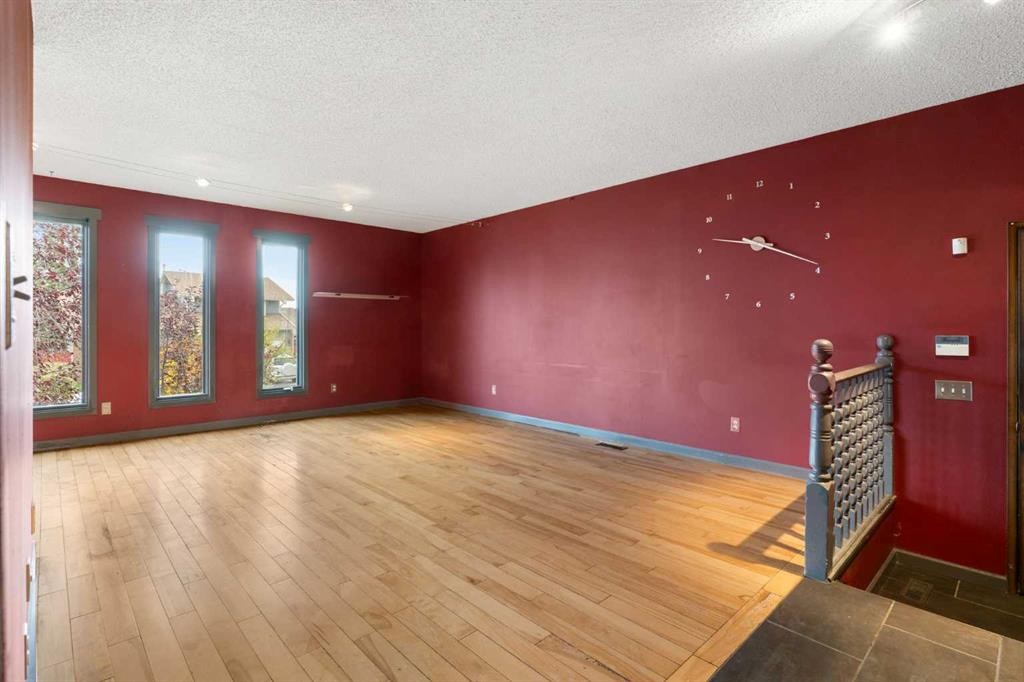 107 Bermuda Close Nw, Calgary, AB