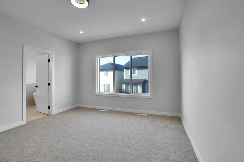 162 Heritage Court, Cochrane, AB