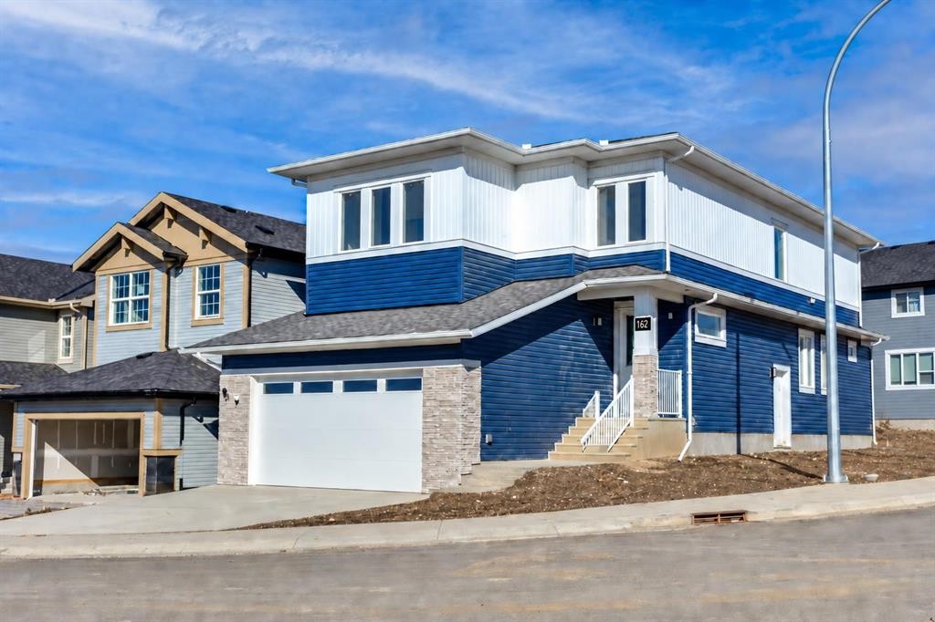 162 Heritage Court, Cochrane, AB