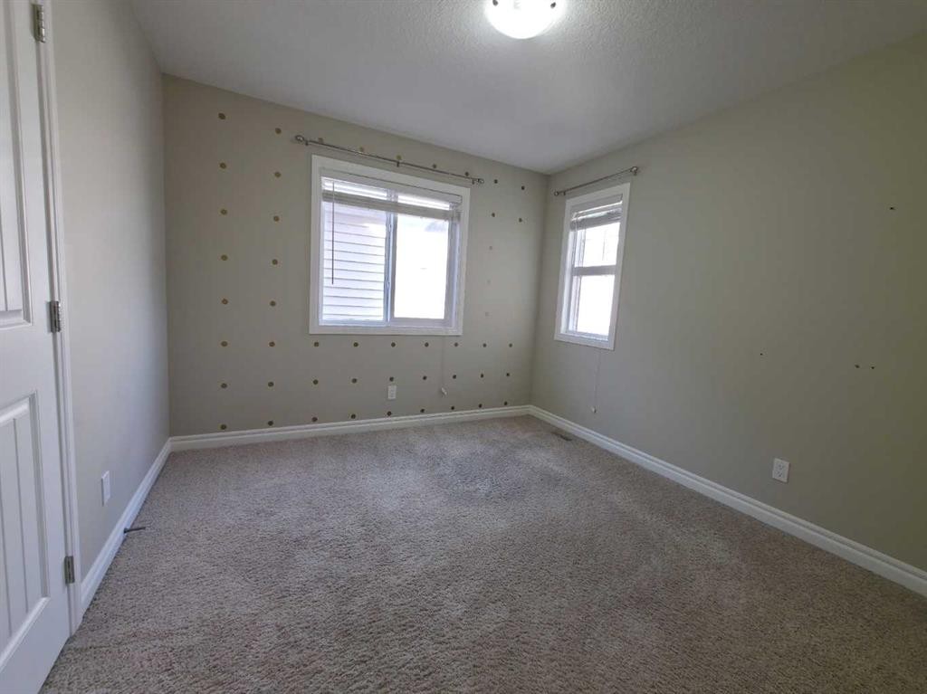 16 Nolancrest Green Nw, Calgary, AB