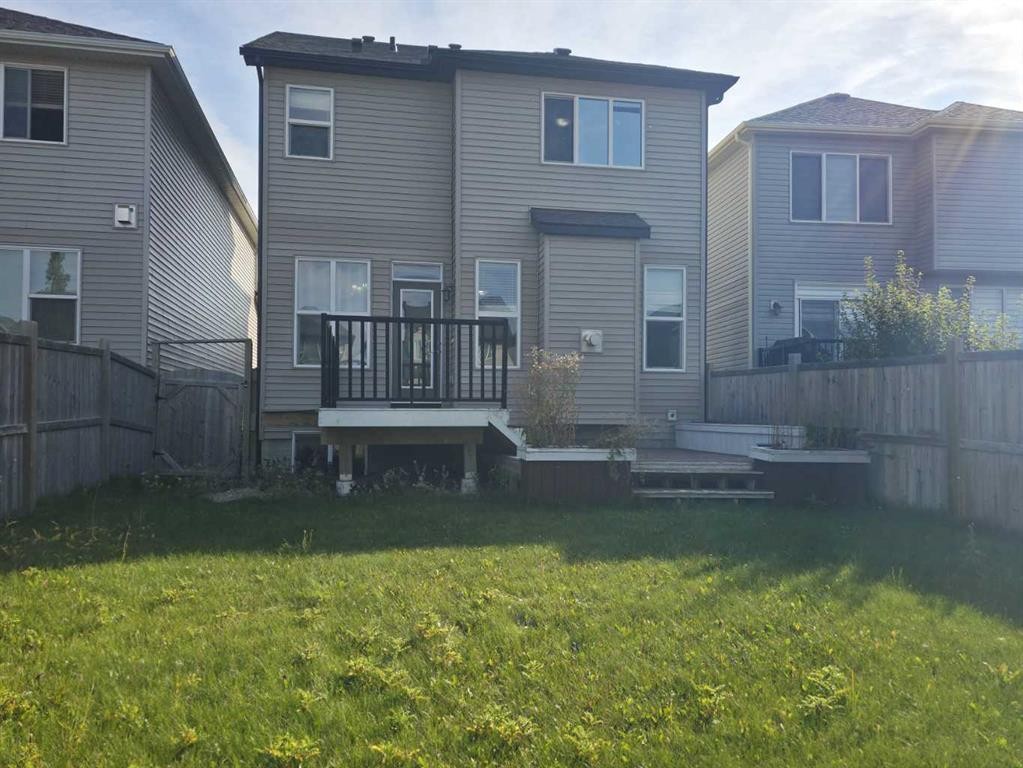 16 Nolancrest Green Nw, Calgary, AB
