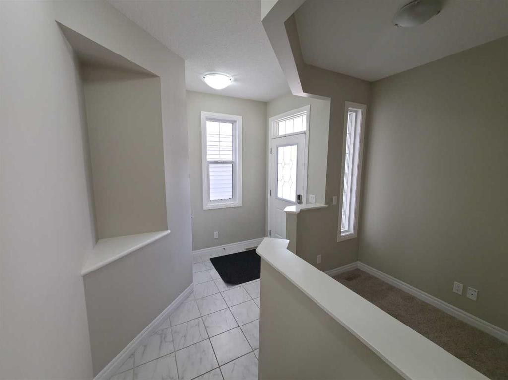 16 Nolancrest Green Nw, Calgary, AB