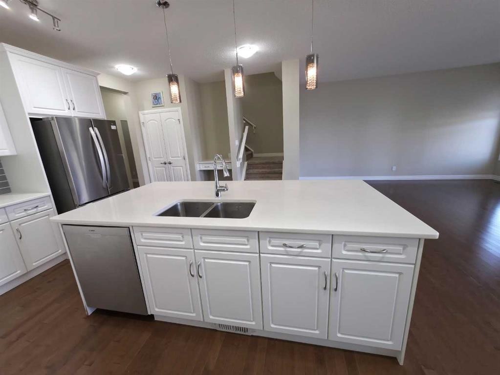 16 Nolancrest Green Nw, Calgary, AB