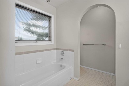 259 Coachway Road Sw, Calgary, AB 