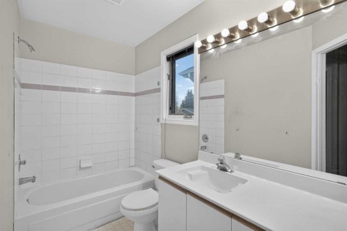 259 Coachway Road Sw, Calgary, AB 