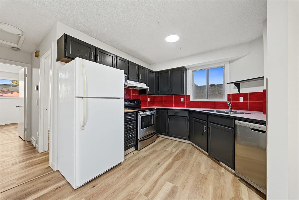 310 Castleridge Drive Ne, Calgary, AB