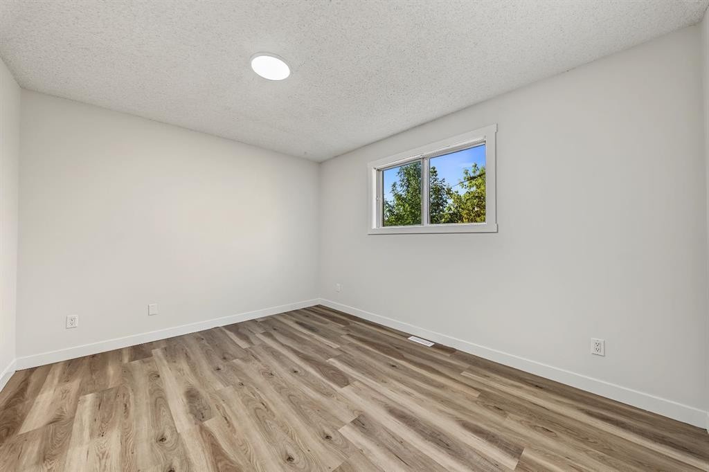 310 Castleridge Drive Ne, Calgary, AB
