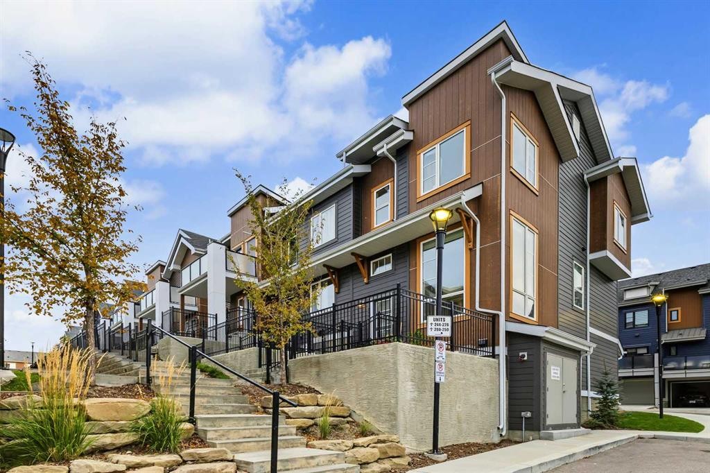244 Livingston Common Ne, Calgary, AB