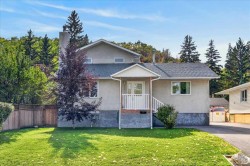 8331 33 Avenue NW Calgary, AB T3B 1L5
