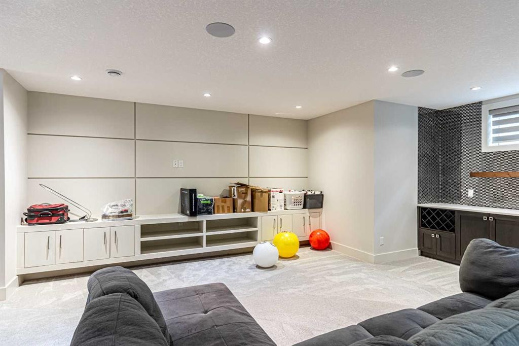1912 23 Avenue Nw, Calgary, AB