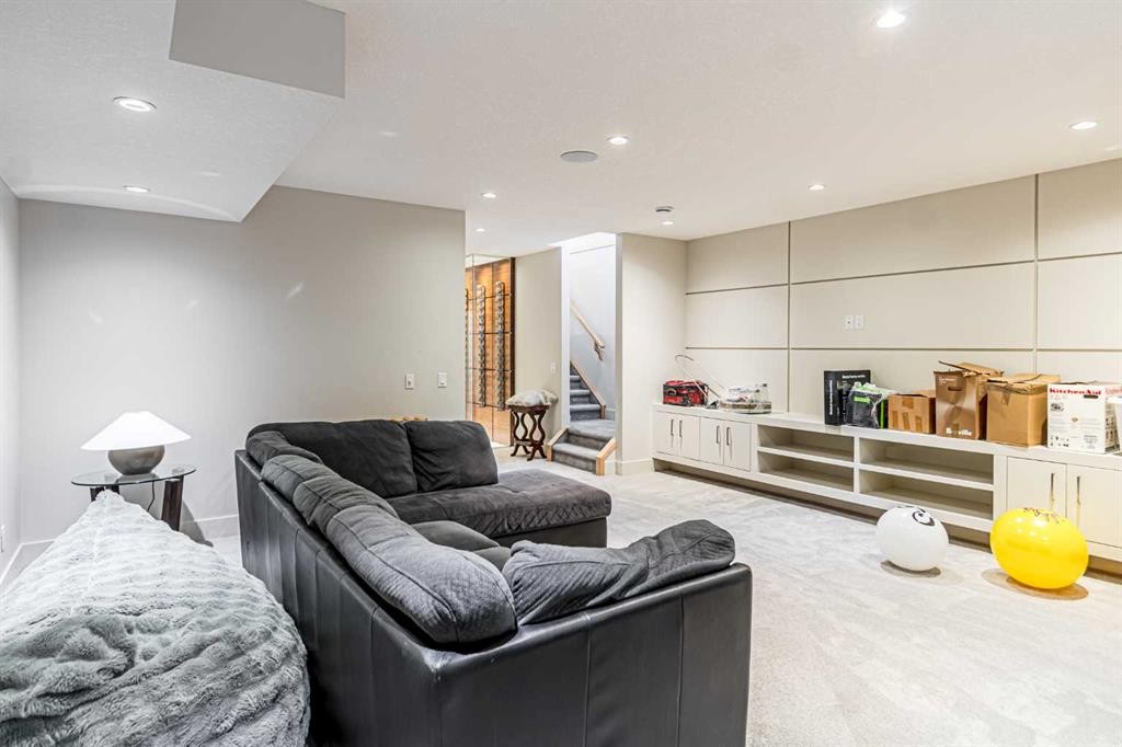 1912 23 Avenue Nw, Calgary, AB