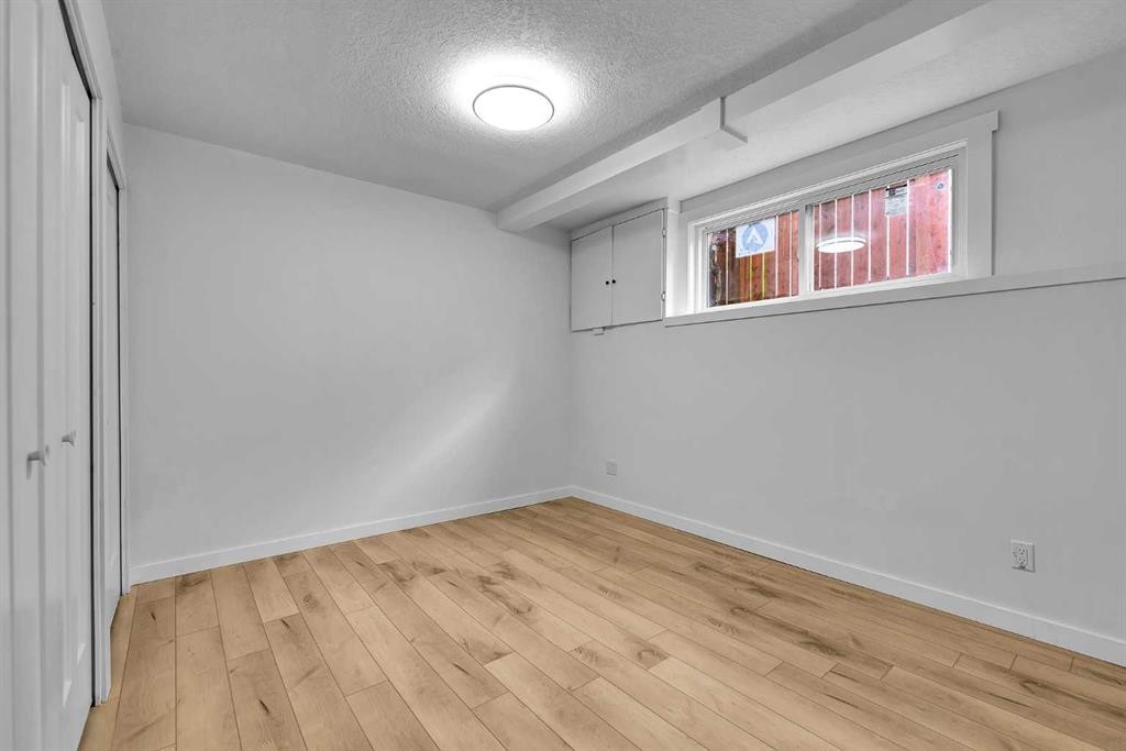 3820 14 Avenue Se, Calgary, AB