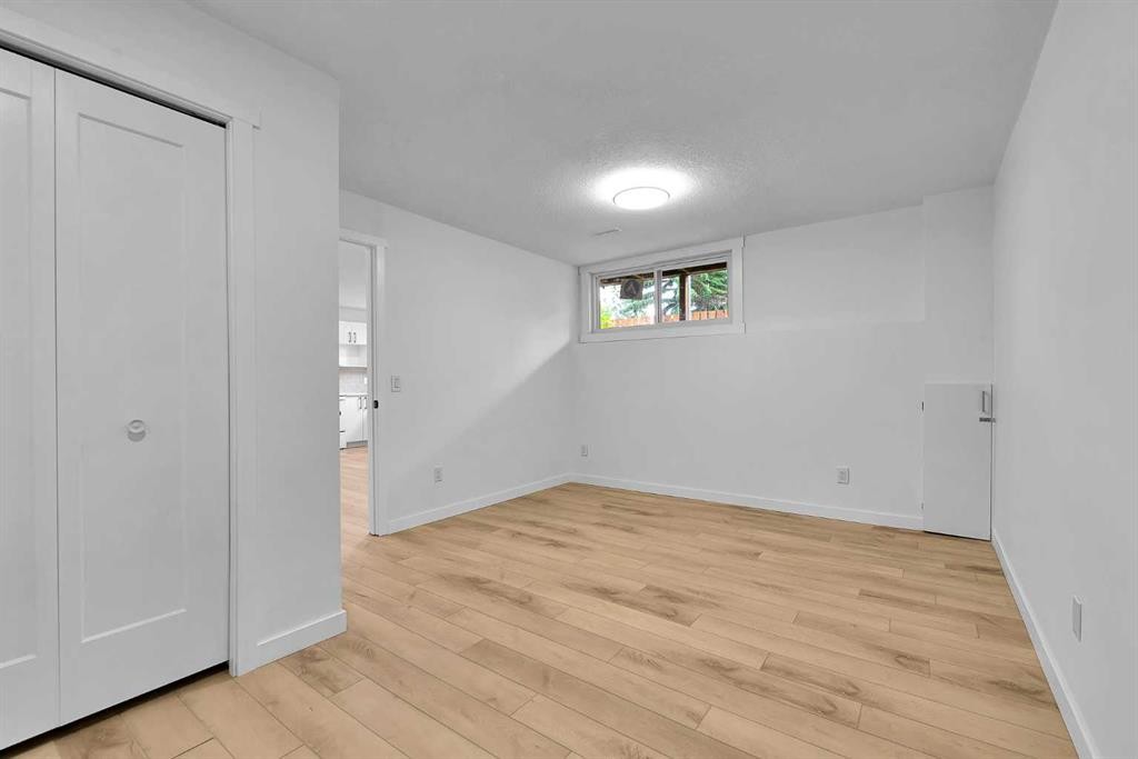 3820 14 Avenue Se, Calgary, AB