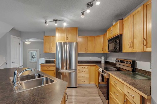 133 Covebrook Close Ne, Calgary, AB 